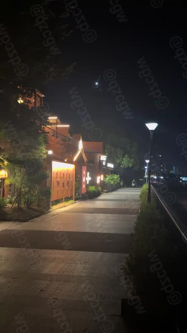 温州瓯江路码头明珠七号游轮深夜突发严重侧翻险酿惨剧
