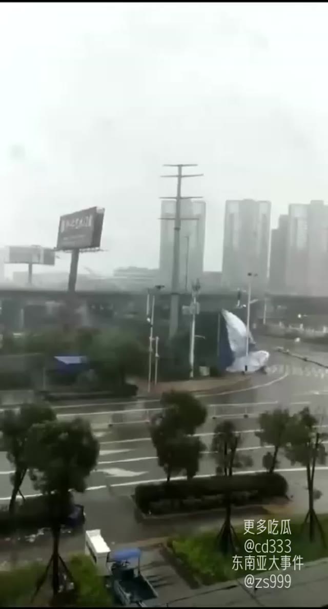 今年第13号台风白海豚在浙江乐清翁垟街道沿海二次登陆