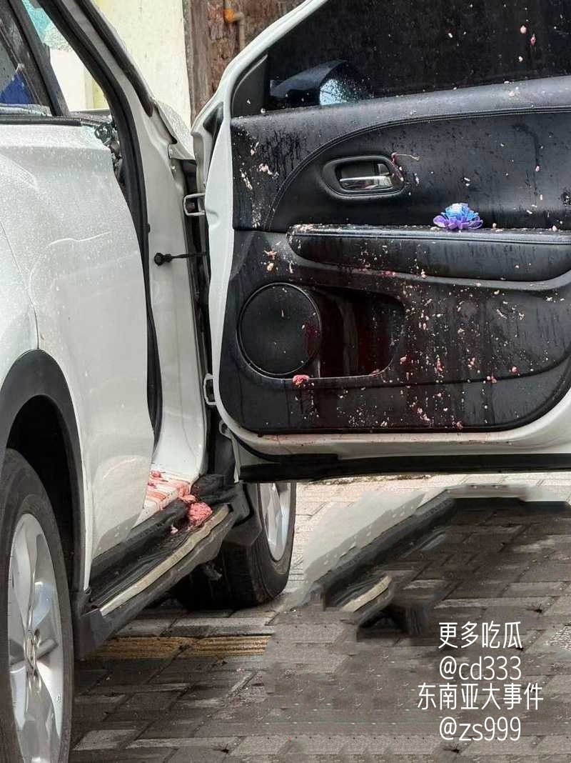 湖南祁东花季少女从高楼坠落精准砸中路边轿车导致车身严重变形