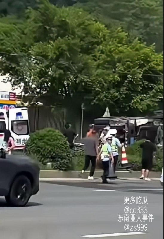 广东潮州溪口发生重型货车迎面撞击旅游大巴惨剧导致六死二十一伤