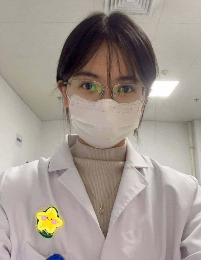 已婚未育白衣女医护人员通过社交平台公开寻觅灵魂与肉体共鸣对象