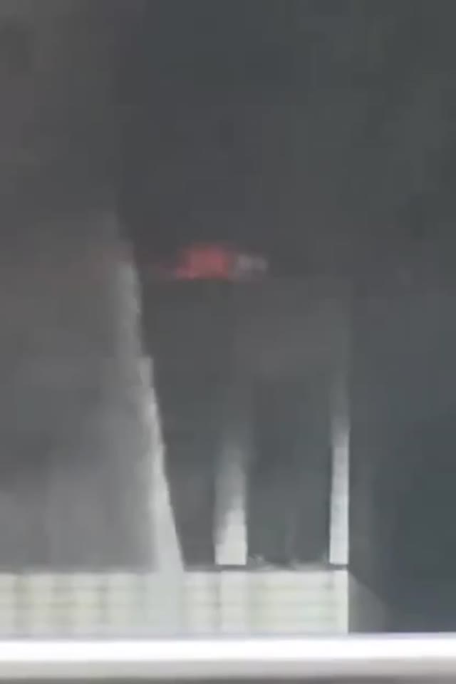 福建晋江辉腾鞋业发生火灾导致28人死亡系因违规焊死铁栅栏及通道堵塞