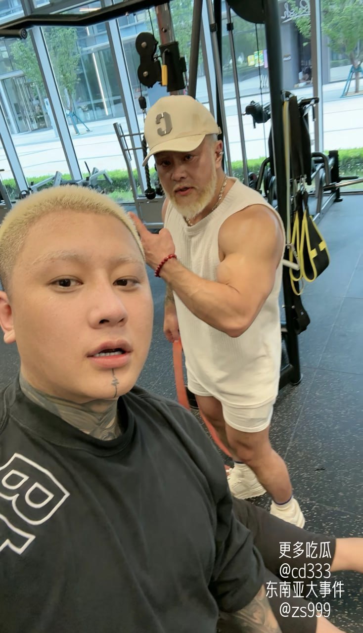千万粉丝网红方丈直播承认婚内出轨多名对象并直言还没玩够