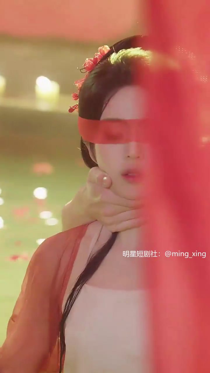 皇宫梦令章皇后 AI成人短剧 端庄章皇后私下沉溺禁忌肉戏与娇喘细节