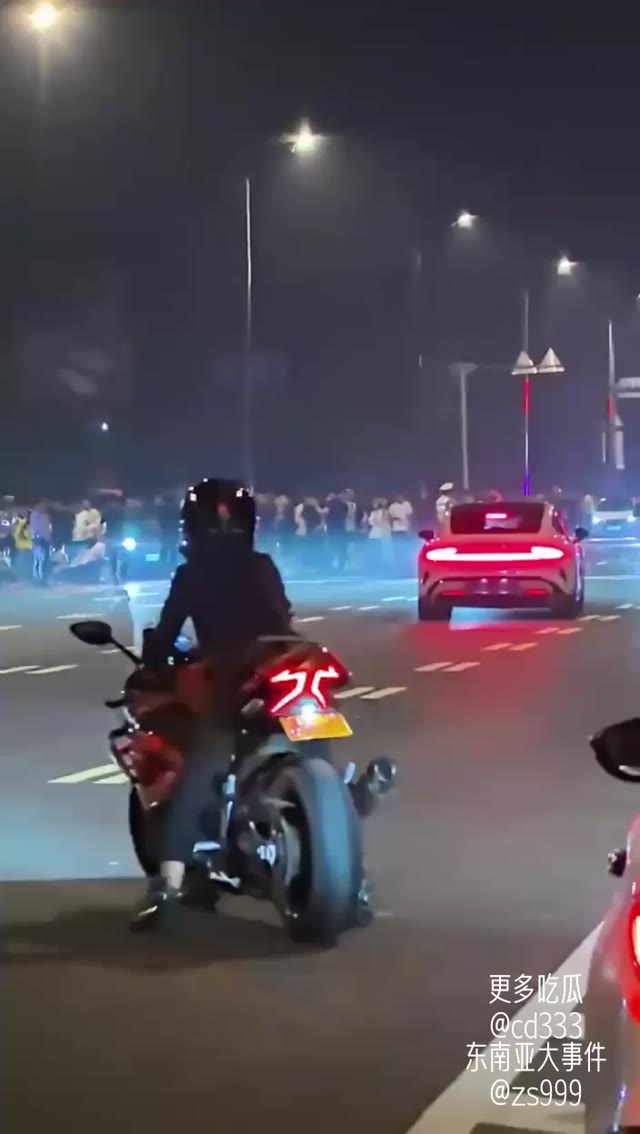 沈阳警方凌晨出动两百余警力严厉打击飙车炸街及非法改装违法行为