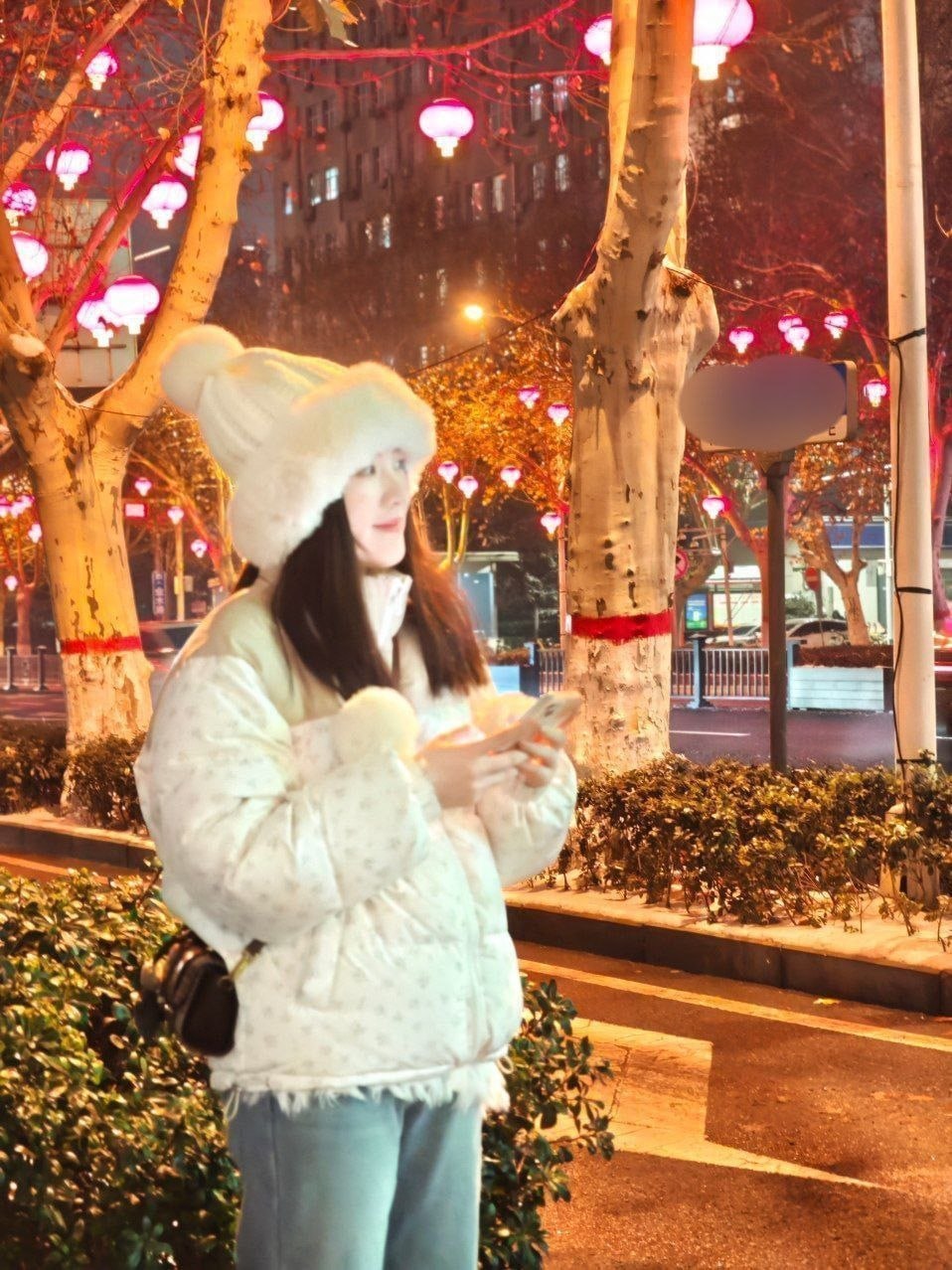 陕西清纯女大学生私下拍摄反差色情视频主动索求性爱