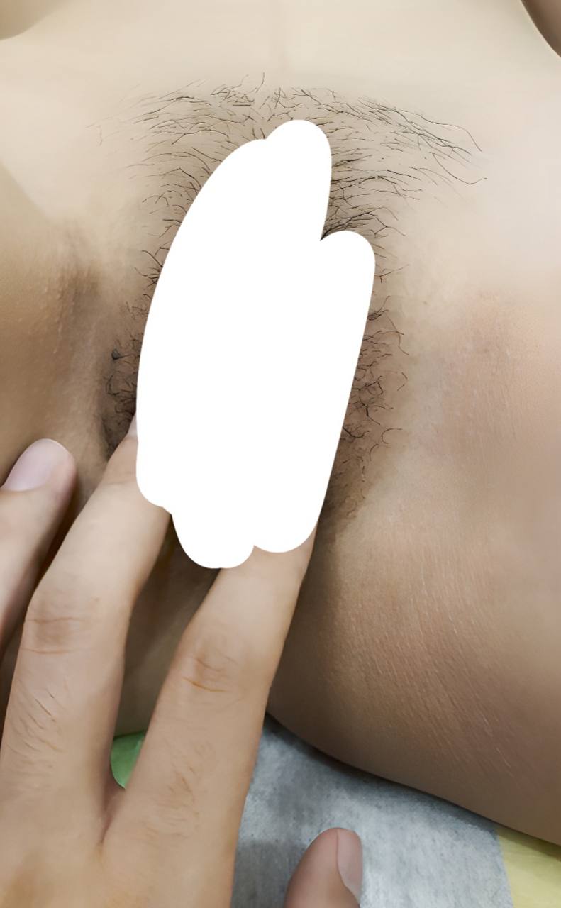 眼镜妹小黎与男友郊外私拍视频遭泄露包含户外性爱细节