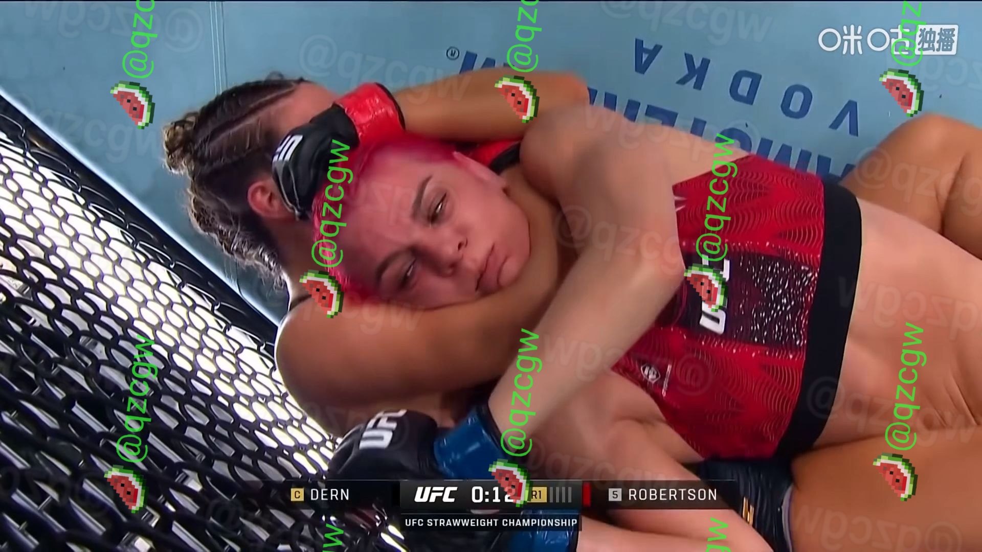 UFC草量级冠军麦肯齐邓恩五回合判定击败罗伯特森成功卫冕