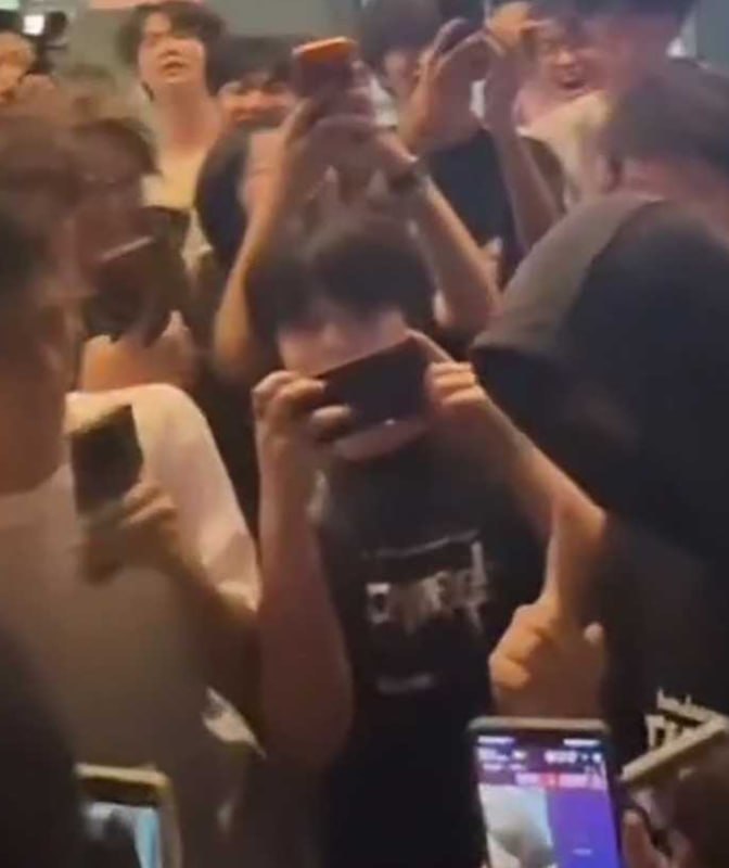 时代峰峻版权争议延烧至重庆线下抵制现场引发肢体冲突与男女对立