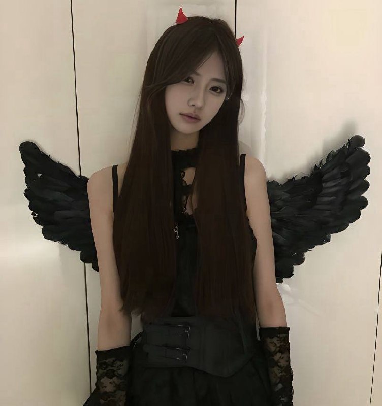 抖音网红戴馨菲清纯人设崩塌因性爱视频曝光及抢夺他人男友被指责