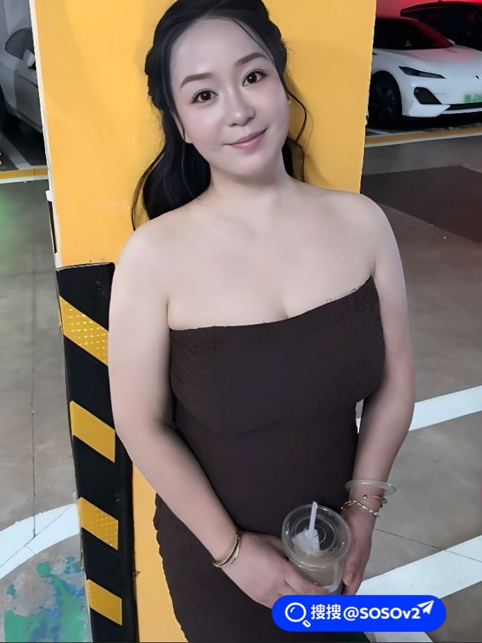 成都已婚少妇唐菲艳趁丈夫出差与两名男子进行三人行肉欲狂欢