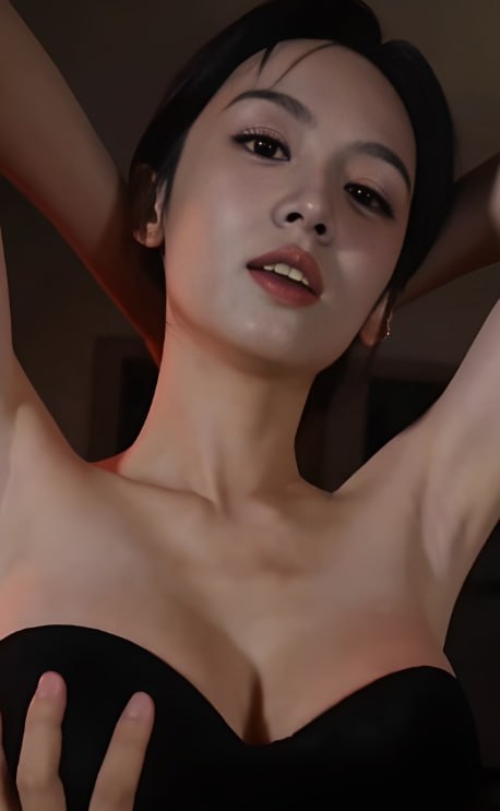 网红颜值美女骚浪时刻 AI魔改 明星网红视频通过深度伪造生成极具感官冲击的诱惑画面