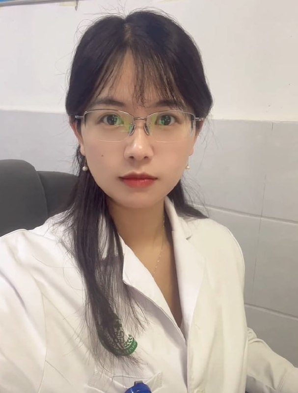 已婚未育白衣女医护人员通过社交平台公开寻觅灵魂与肉体共鸣对象
