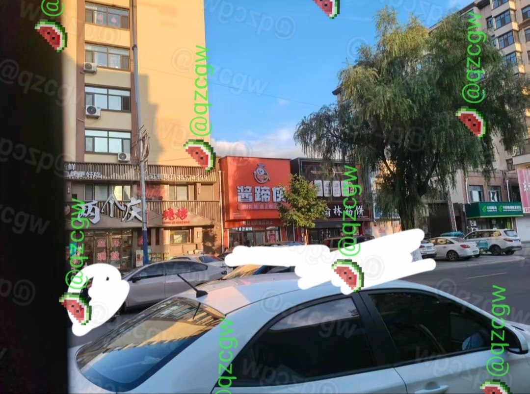黑龙江勃利外卖员疑因发现伴侣出轨在酱蹄店门口与女方发生激烈冲突