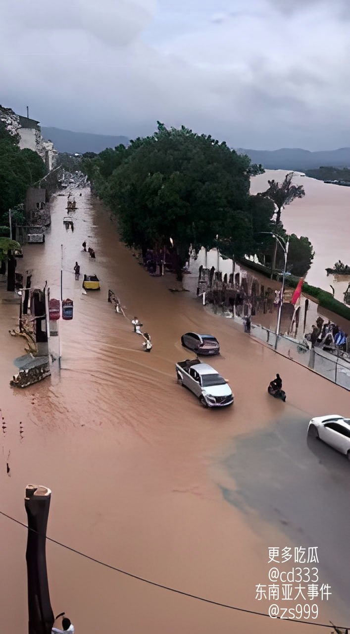 台风紫檀引发暴雨导致广西宁明县城遭遇严重洪涝多地积水深达四米