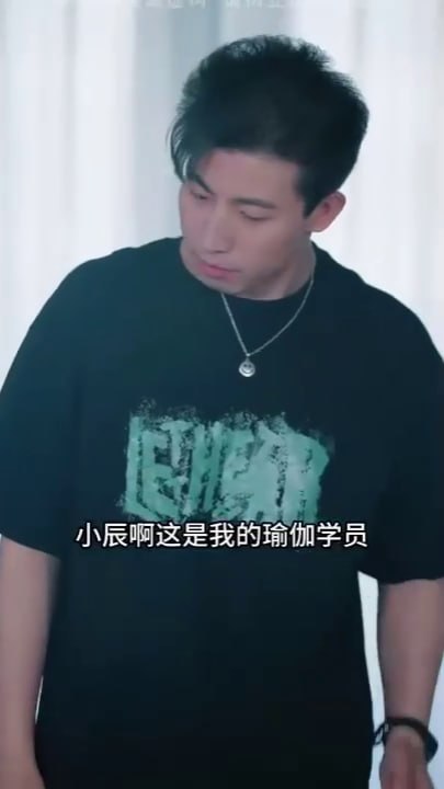 姐姐的隐秘心事 AI成人短剧 端庄女神在紧身瑜伽裤下的禁忌情欲与房门后的疯狂肉搏