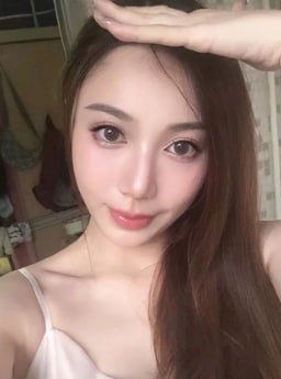 华南师范大学大三女生桃子酱被爆下海流出定制福利合集