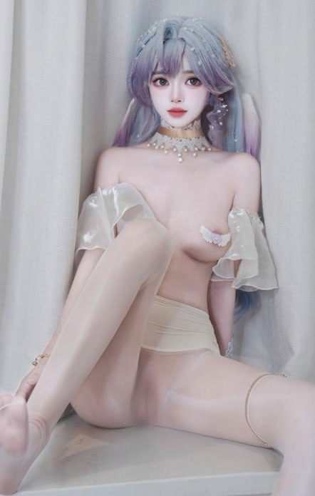 每日大赛 知名Cosplay博主私拍视频流出展示道具自慰及白虎私密部位细节