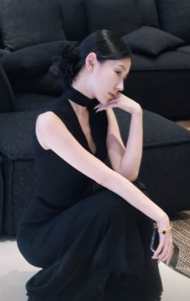 高颜值健身网红木子李私密视频流出被曝遭土豪包养并进行性交易