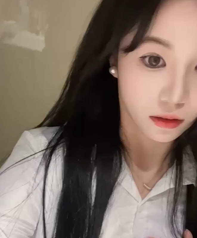 抖音网红可可baby直播展示纹身玉体并进行露骨自慰行为