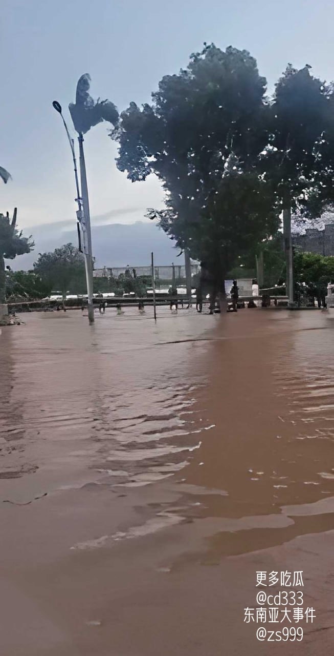 台风紫檀引发暴雨导致广西宁明县城遭遇严重洪涝多地积水深达四米