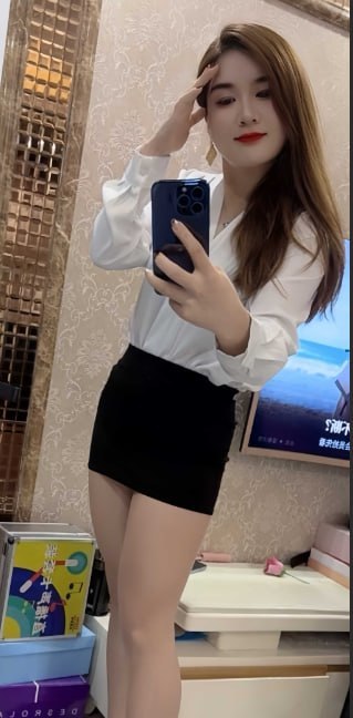 快手17万粉丝少妇网红小小苏大尺度定制福利视频遭非法流出