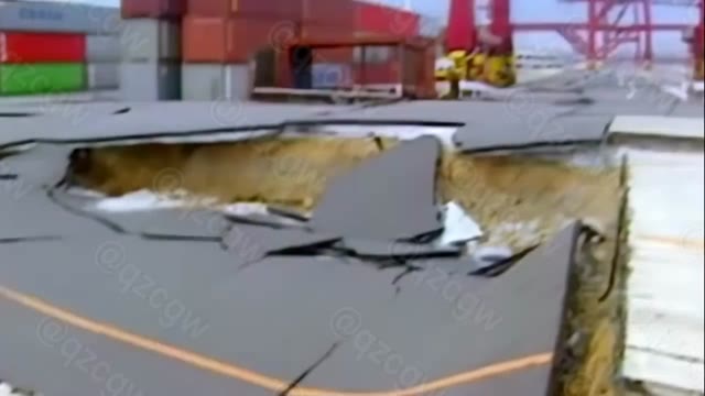 张家口多处路面在雨季频繁发生塌陷事故导致车辆坠坑并造成人员伤亡