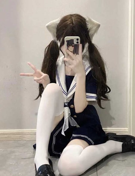 每日推荐 某成人视频博主发布闺蜜双飞视频展示无套内射与SM捆绑调教细节