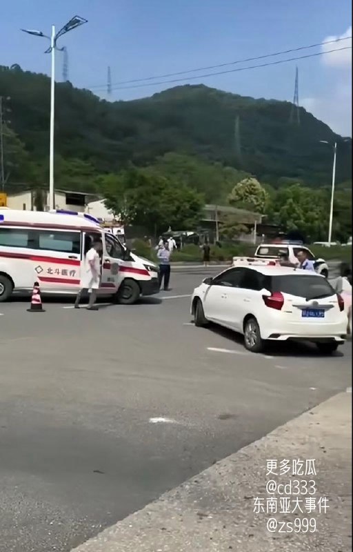 广东潮州溪口发生重型货车迎面撞击旅游大巴惨剧导致六死二十一伤