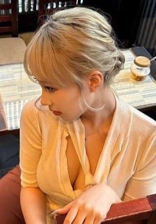 中国美院留学生张颂佳慧私密视频外流引发人设崩塌争议