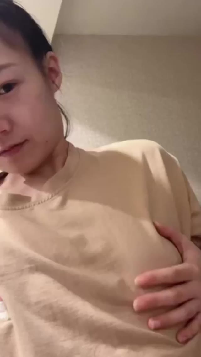 台湾知名网红乔乔私密视频流出揭露其重度SM调教癖好