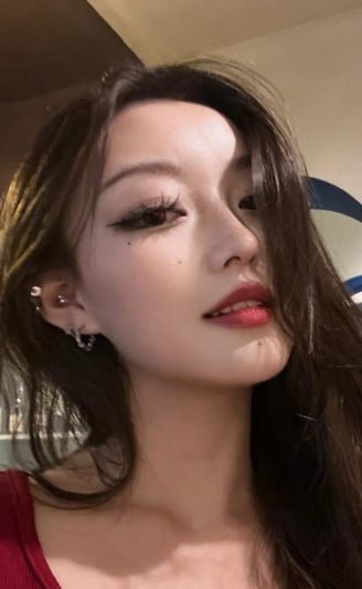 网红御姐月兔与金主约炮视频流出画面极度露骨且包含自慰细节