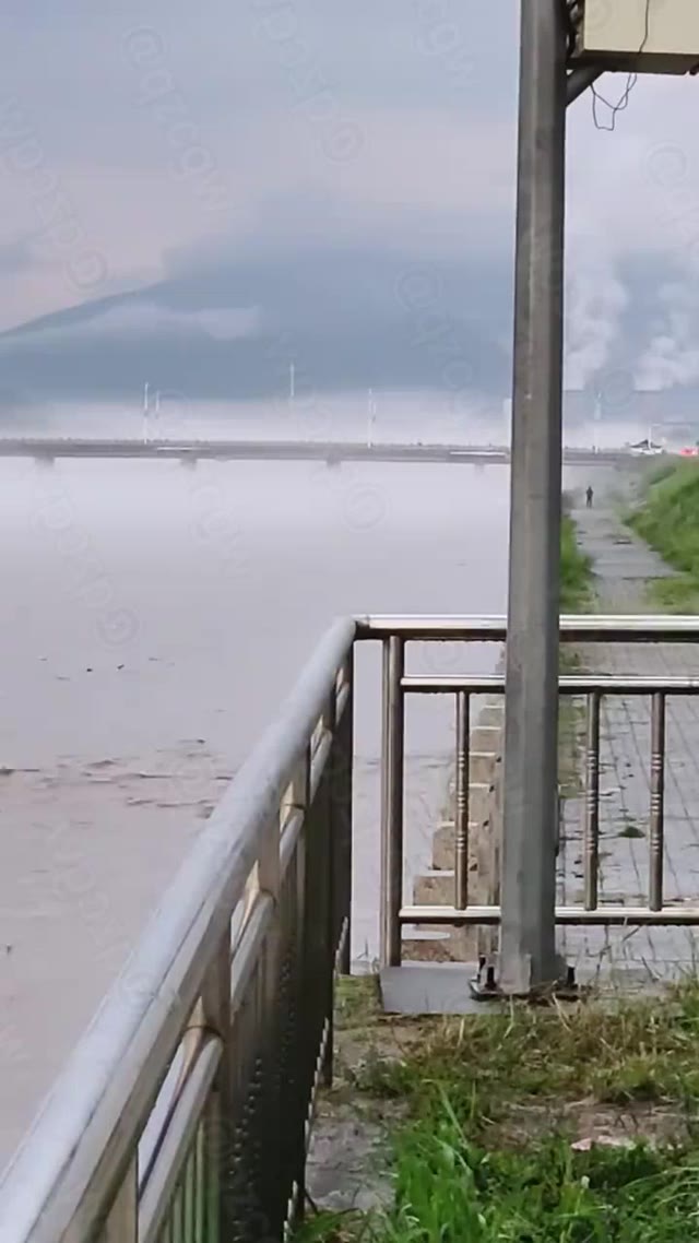 吉林延边汪清县遭遇强降雨引发洪水春阳镇街道瞬间沦为汪洋