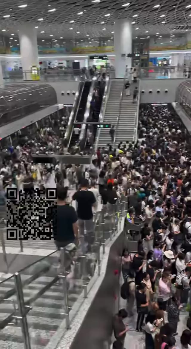 深圳地铁实施全覆盖安检引发大规模质疑并遭央视点名批评