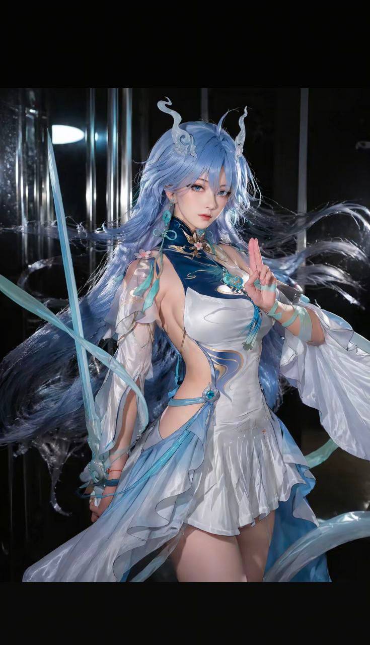 鸣潮角色清宵漫展高还原度Cosplay引发关注蓝发白丝视觉冲击