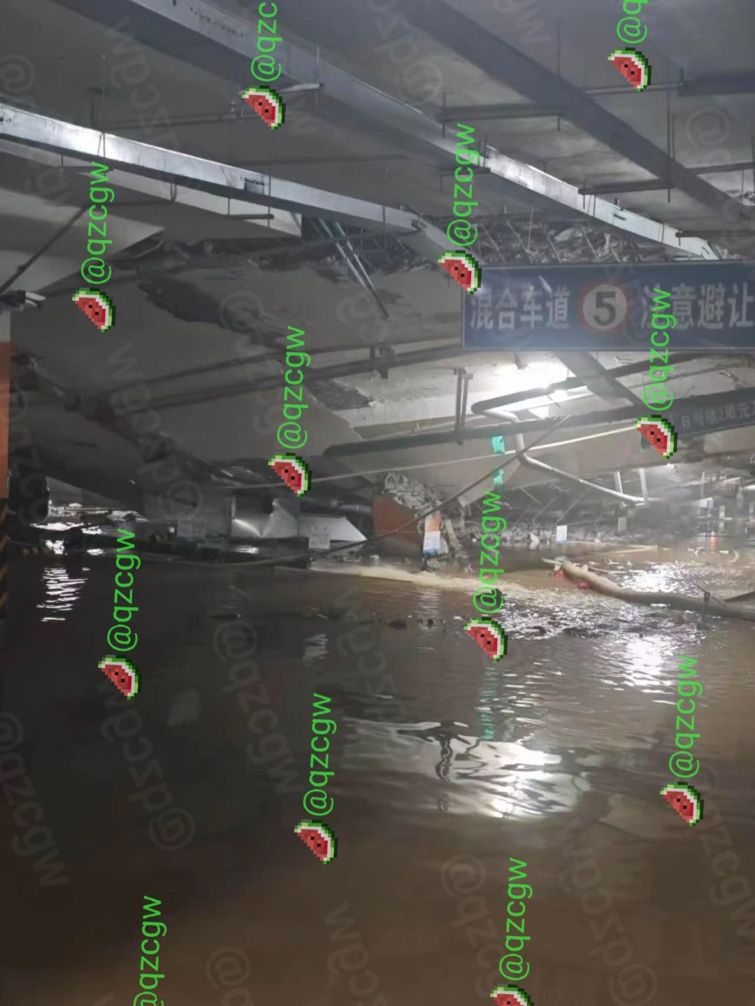 沈阳美的时代城小区地库突发大面积塌陷导致九十余户居民紧急撤离