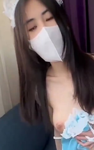 每日大赛 00后青春女仆在成人视频中展示巨乳与反差感诱惑