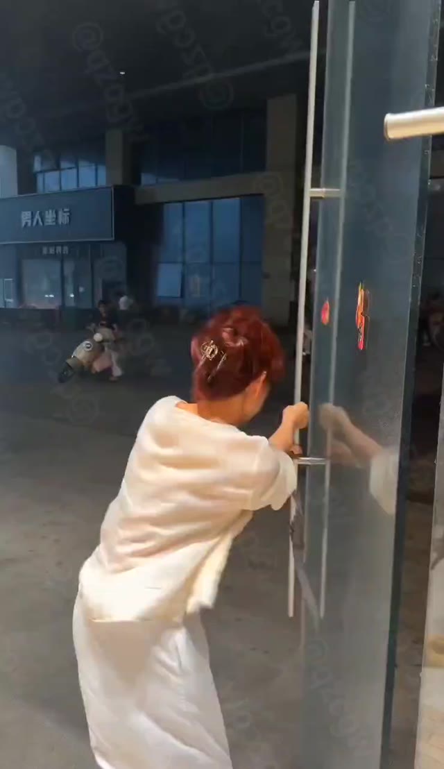 强台风白海豚正面袭击浙江台州与温州乐清导致多地遭遇严重内涝