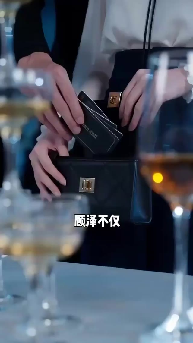 AI技术模拟豪门禁忌情欲短剧新城由衣被粗暴占有引发感官冲击