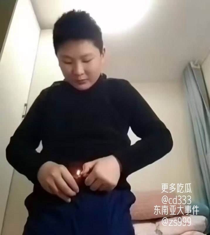 抖音博主拍摄炸点鞭炮视频引发关注男孩因操作不当面临安全隐患