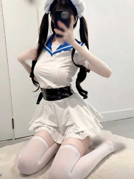 网红博主lwedpuppy发布第三弹直播自慰福利视频展示极品身材