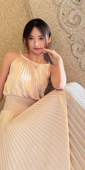 重庆高颜值舞蹈生钟楚萱私密视频流出被男友进行高强度性调教