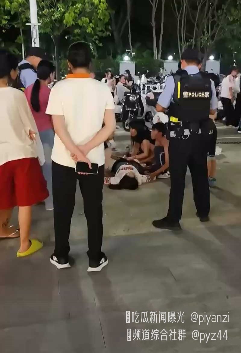 南宁航洋城深夜突发持刀伤人案嫌疑人黄某某因琐事纠纷刺伤谢某某后被捕