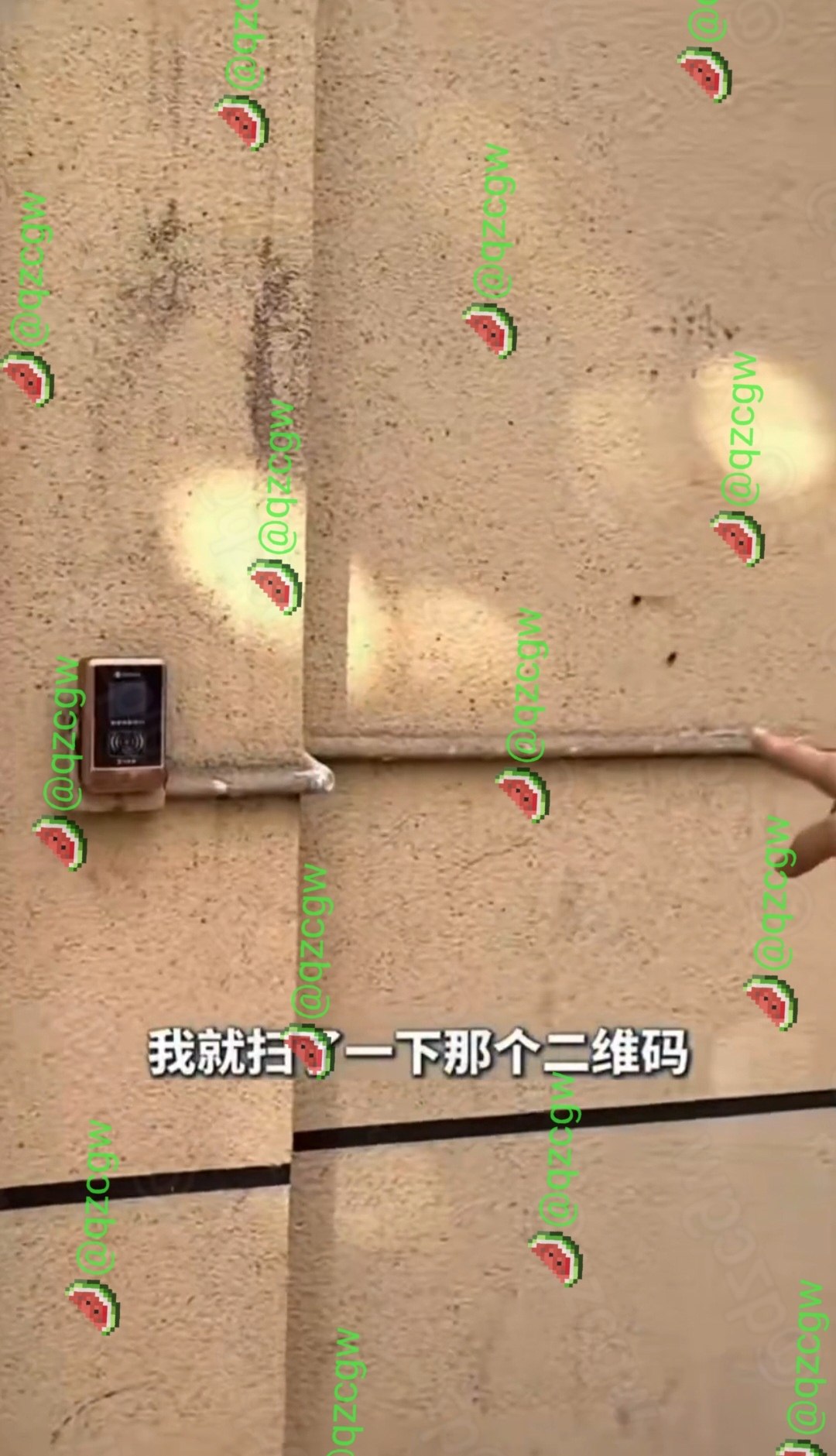 女子扫码进入小区遭遇手机广告疯狂弹窗硬控数分钟无法退出