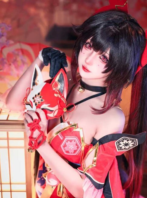 每日大赛 甜美COS花火嫩妹深夜自慰视频流出展示淫纹与巨乳肉感身材
