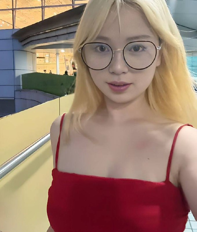 抖音网红千千万与金主开房私密视频流出画面呈现上位骑操细节