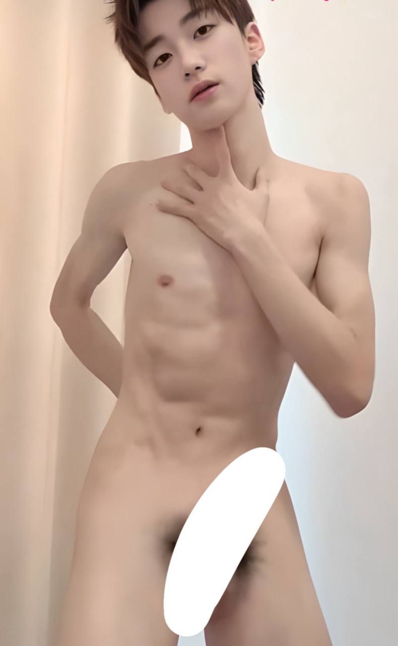 抖音男网红大风宇深夜私密直播视频外泄其全裸自慰画面引发人设崩塌